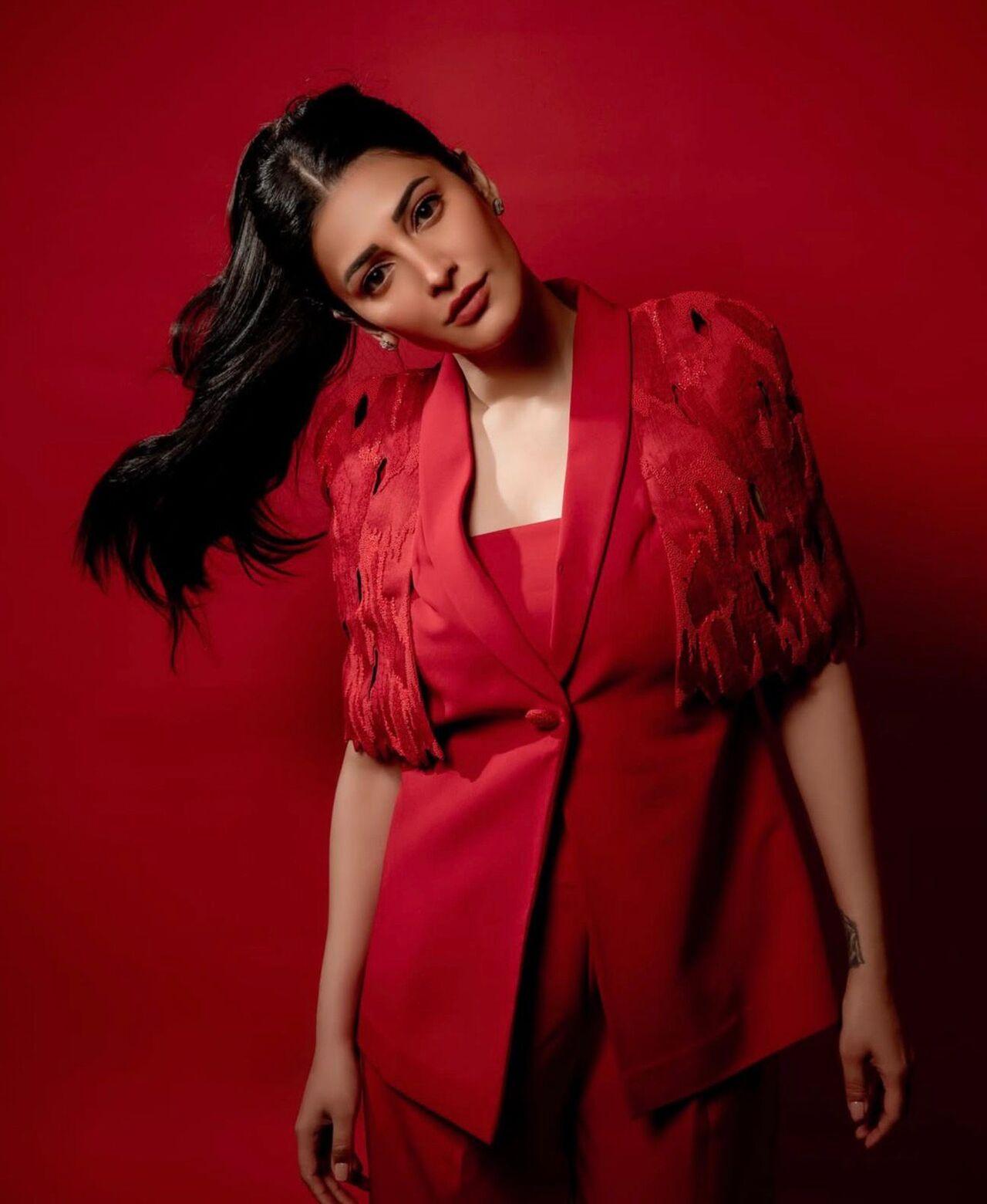 Known for her edgy fashion choices, Shruti brings attitude and individuality to red. Her looks remind us that the colour can be strong, expressive and unapologetically bold.